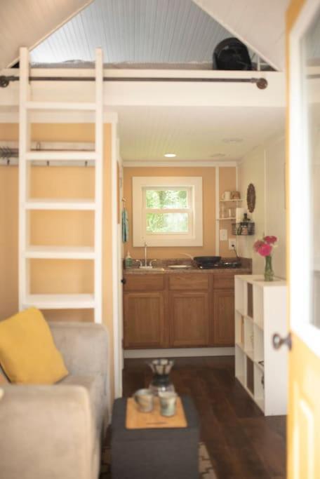 Tiny House Strouds Run Lake Apartment Атенс Екстериор снимка